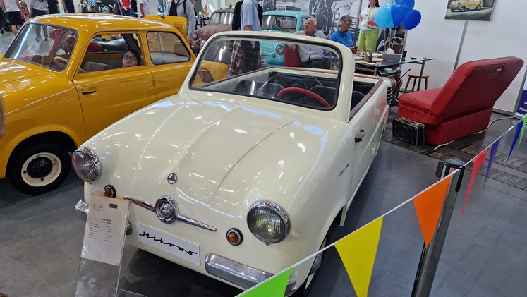 Mikrus Cabrio na Retro Motor Show